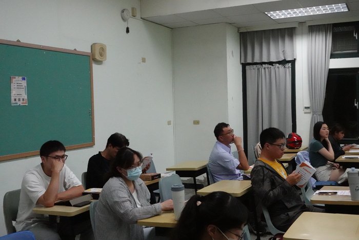 114學年度法律學系新生座談會圖片